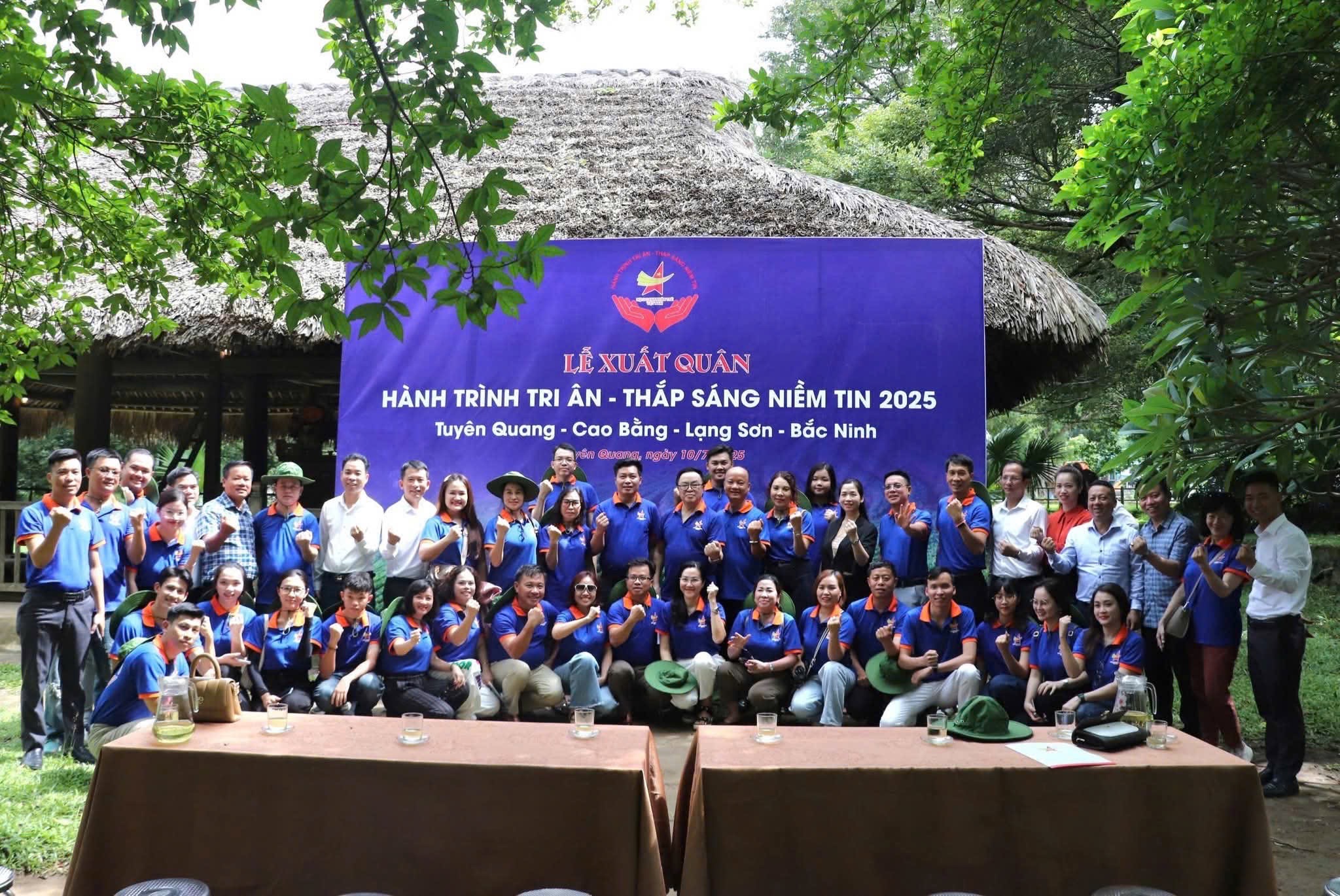 Hội Doanh nhân trẻ tỉnh Quảng Ninh đồng hành cùng "Hành trình tri ân - Thắp sáng niềm tin năm 2025"